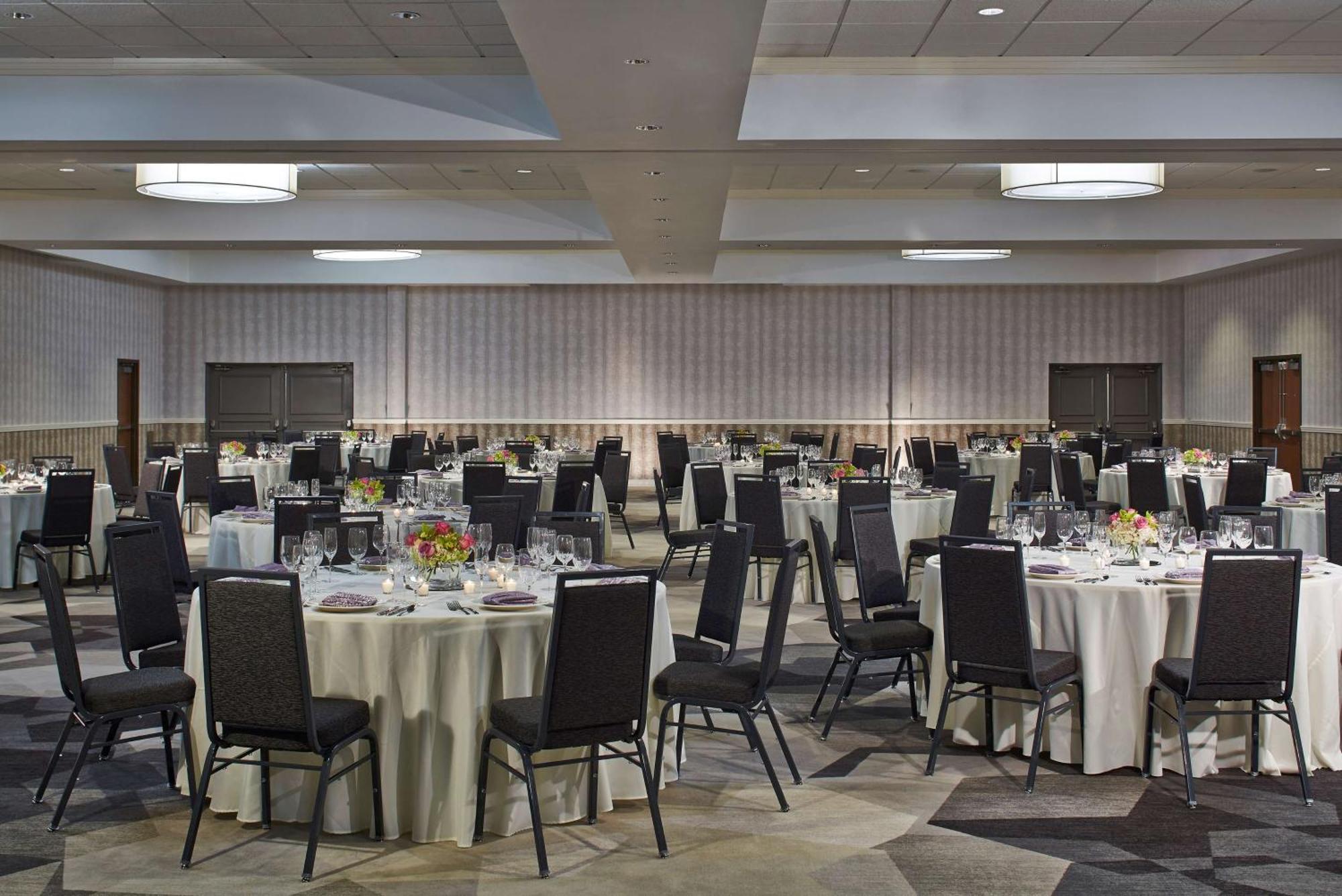 Готель Doubletree By Hilton Atlanta Perimeter Данвуді Екстер'єр фото