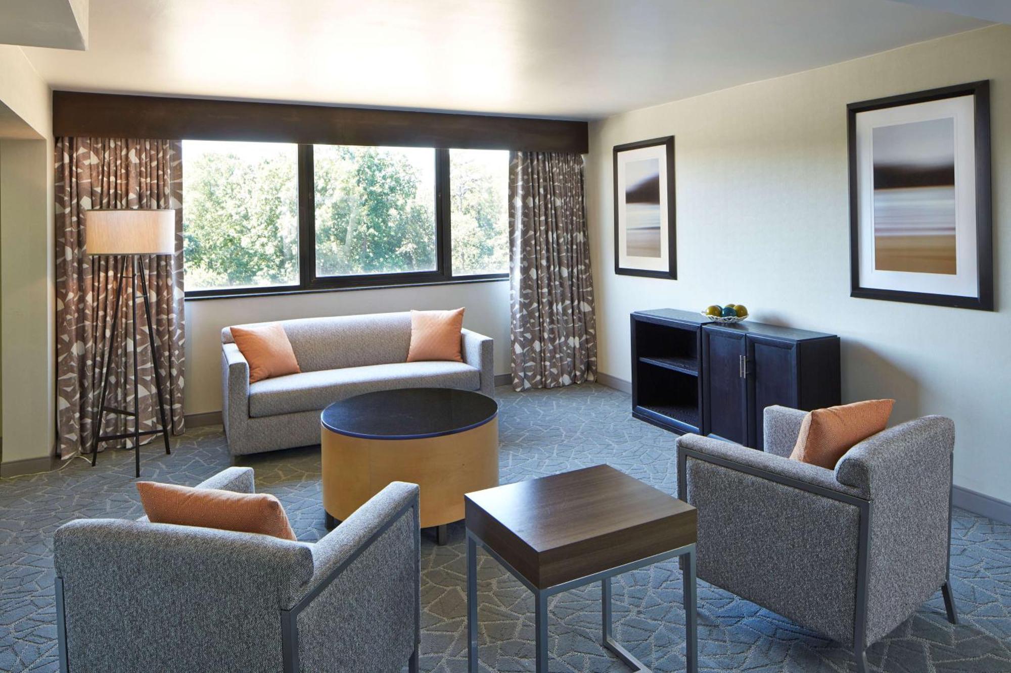 Готель Doubletree By Hilton Atlanta Perimeter Данвуді Екстер'єр фото